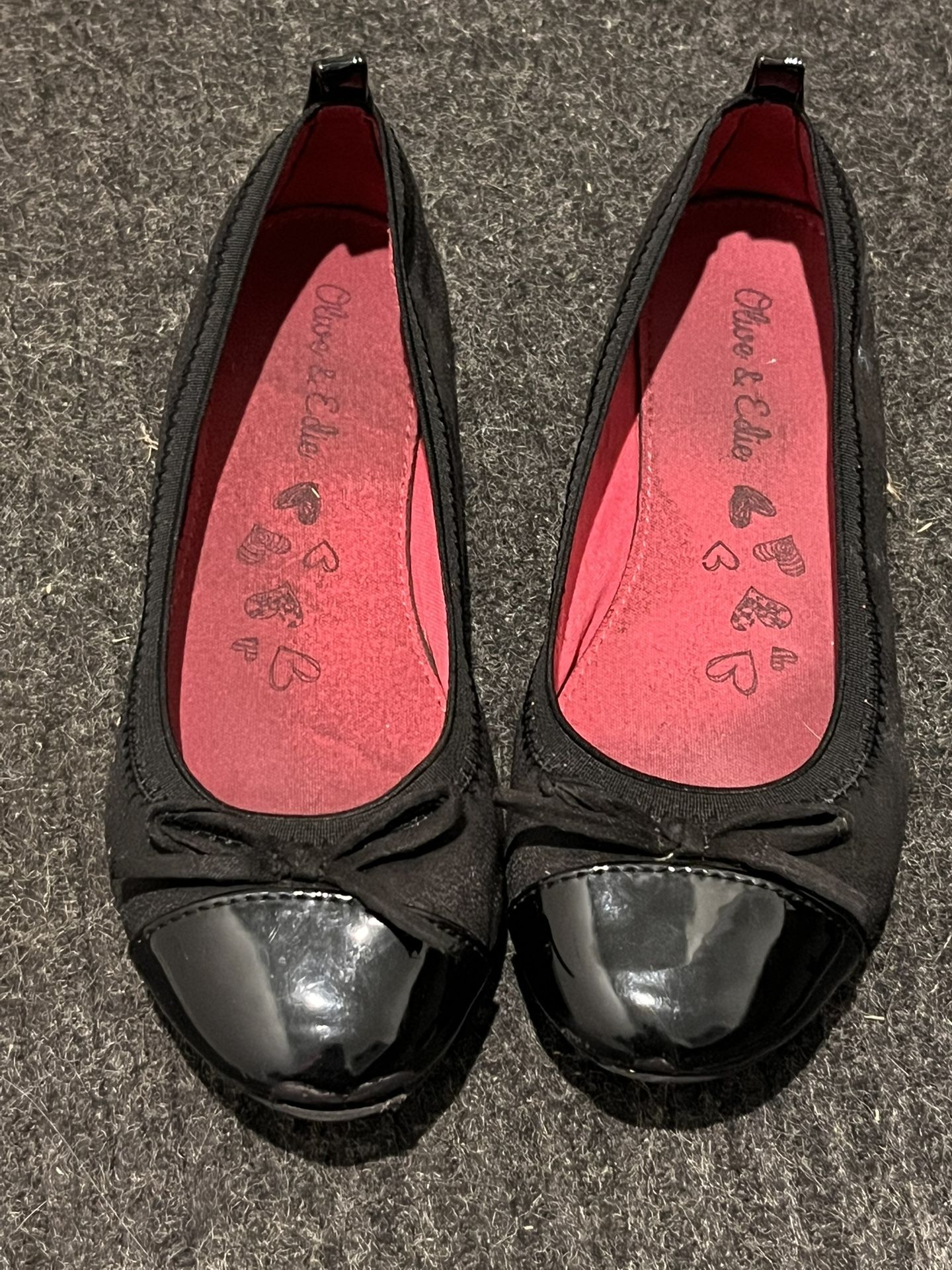 Kid’s Size 2 Black Patent Flats