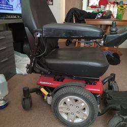 Jazzy J600 Mobility Chair 