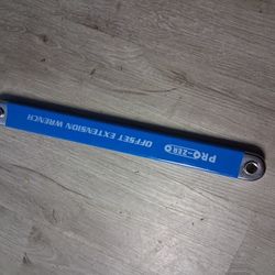Extension Wrench 