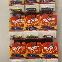HOT WHEELS CLASSICS SERiES 2  2005 RELEASE. NEW Never Opened Great Shape  LOT Of 9  $ 120