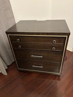 Matching Ashley Nightstands (Set of 2) - Zimbroini Collection