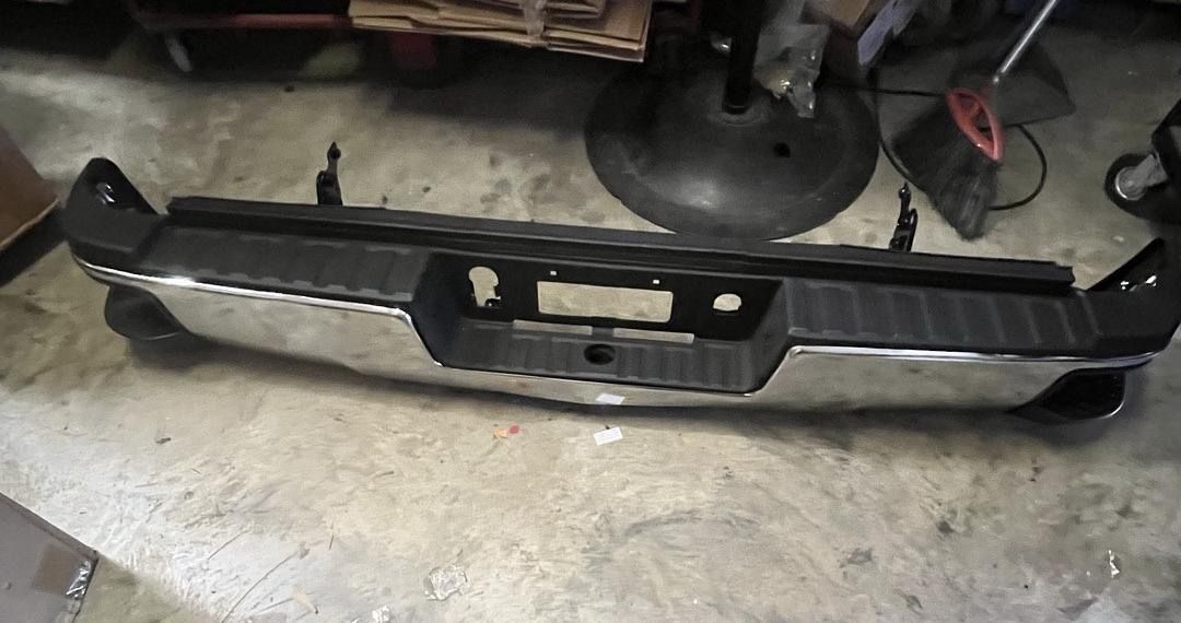 LA Zona Auto Parts 2015 to 2019 Chevy Silverado GM Sierra Chrome Rear Bumper Defensa Tracera Cromada No parking Sensor 