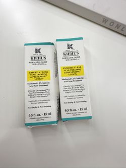 Kiehl’s Expertly Clear Acne Treating & Preventing Lotion Set