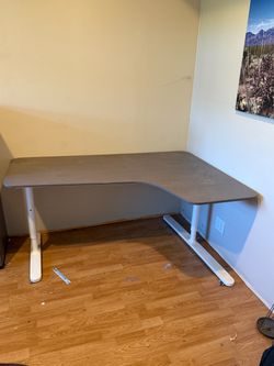 Office Set. Desk/Cabinet/Filing Cabinet