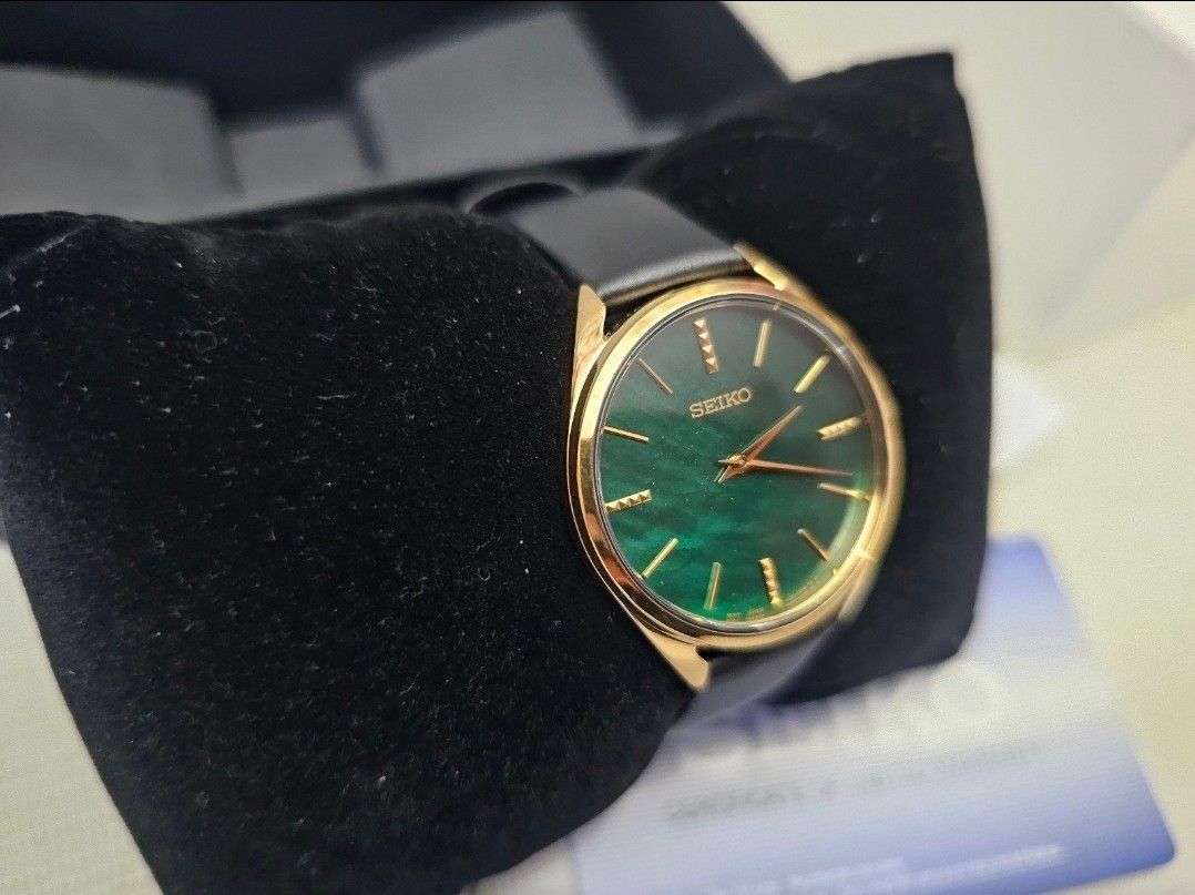 Seiko Women's Green Mother of Pearl Dial Black Leather Band Quartz Watch NEW