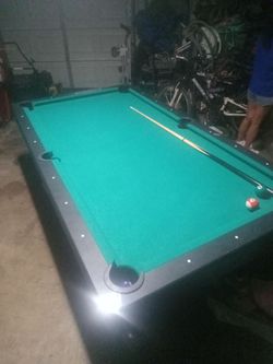 Pool table 6ft