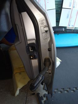 BMW 545i E60 FRONT AND REAR RIGHT PASSENGER SIDE DOORS W/ WINDOWS