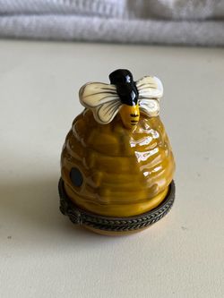 Ceramic Beehive Trinket Box