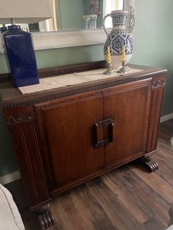 Beautiful hutch cabinet