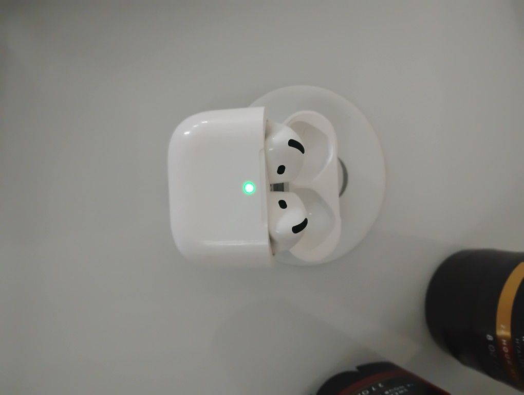 Apple Airpods Gen 4