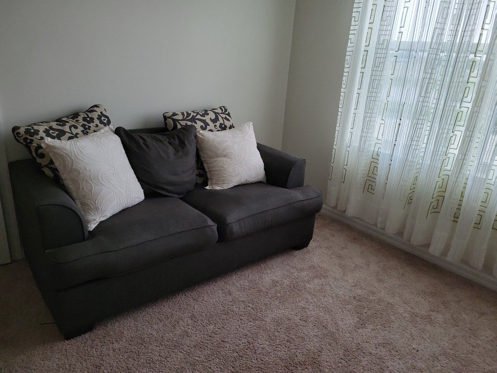 Ashley Furniture LOVE SEAT
