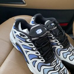Nike Air Max Plus Summit Drift Style: FD4290-102 Colorway: Summit White