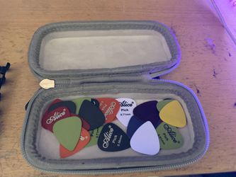 Guitar picks plus case