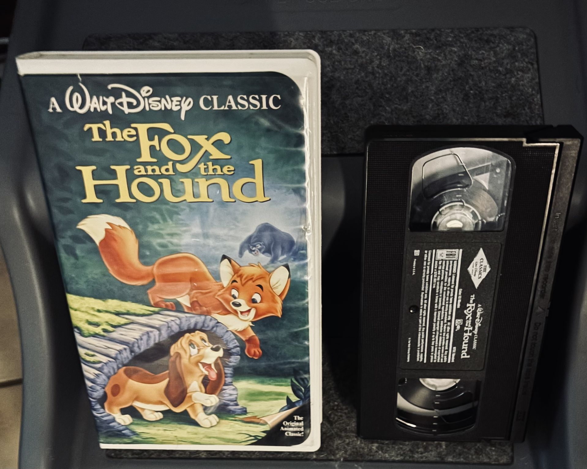 RARE! BLACK DIAMOND CLASSIC ! The Fox and the Hound!!