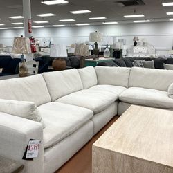 New 4 Piece Sectional 🔥🔥 IN STOCK 