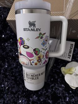 🎅🎄🎁Stanley White Tumbler with Floral Design🎁🎄🎅