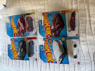 HOT WHEELS