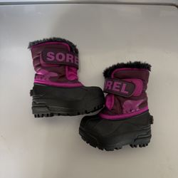 Sorel Toddler / Baby Snow Boots Size 4