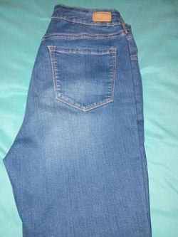 Sofia Jeans-by Sofia Vergara-size 6