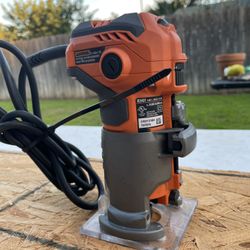 Ridgid Corded Compact Router 
