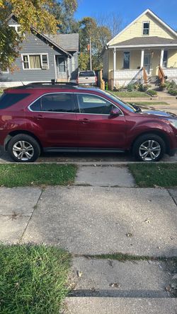 Chevy Equinox 2015,burgandy, very spacious