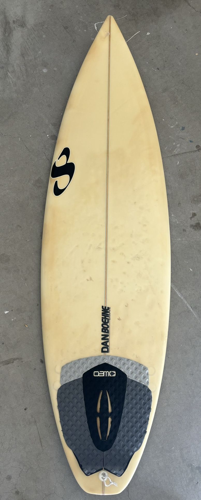 THC surfboard mind machine 6’4 Mind Machine Hard Top Surf Board