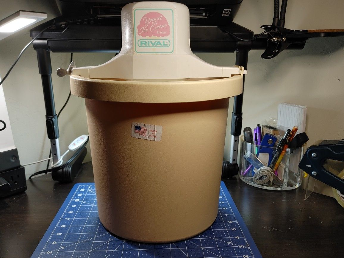 VintageĀ Rival Electric Ice Cream Maker 4 Quart Yogurt 8401 W TESTED AND WORKS
