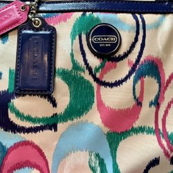 Coach Signature IKAT Tote F24450