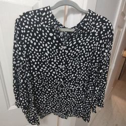Niche Blouse Very Pretty Cute Buttons XL