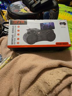 Multifunctional Wireless Stereo Speaker 