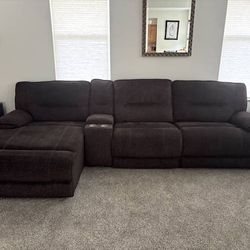Comfortable Sectinal reclining sofa w/ chase 