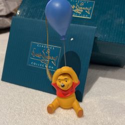 Winner The Poo    Disney NIB