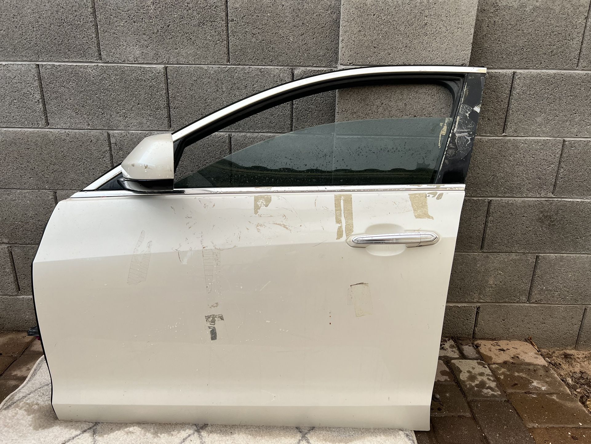2013 Cadillac Ats Driver Door Assembly