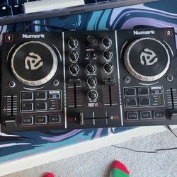 Numark DJ Board