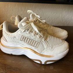 Puma Size 6 Woman 