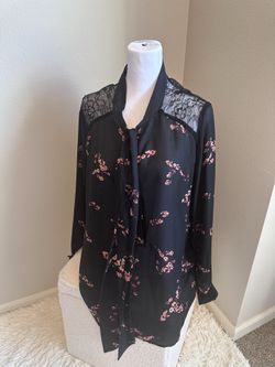 Women’s Blouse