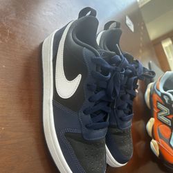 Nike Sneakers 