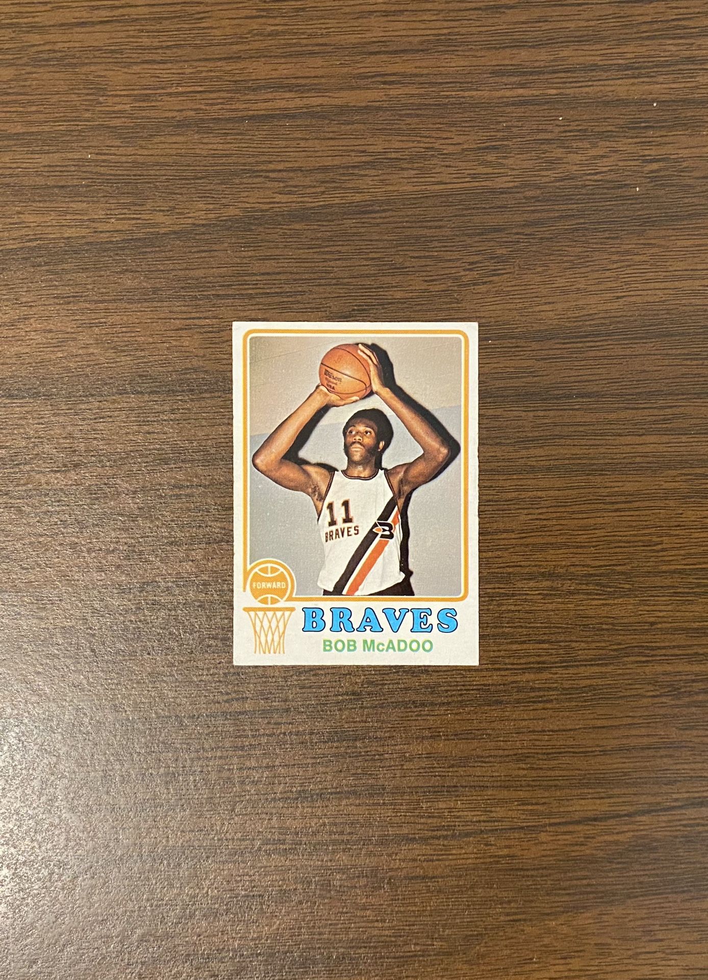 BOB MCADOO 1973-74 TOPPS ROOKIE BASKETBALL CARD # 135 HOF BUFFALO BRAVES