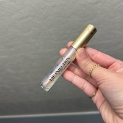 Too Faced Lip Injection