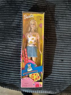 Mattel Chuck E. Cheese's Special Edition Barbie