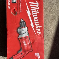 Milwaukee 1/2 Drill