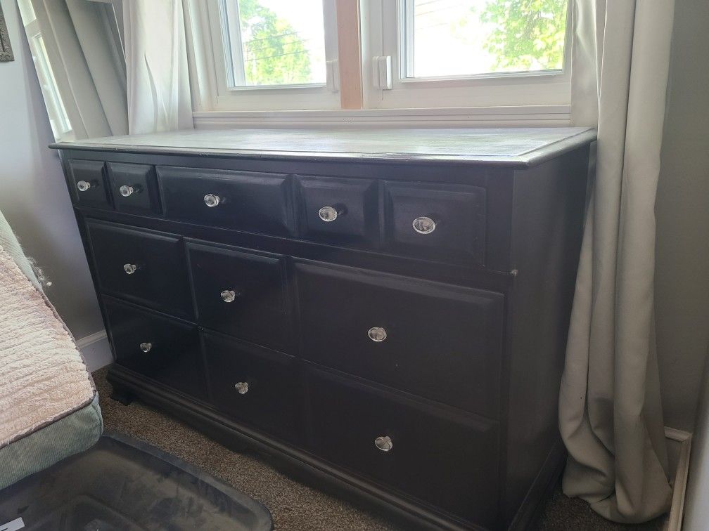 Bedroom Set Or Seperate, Wood Chest, Wood Double Dresser, 2 Night Tables