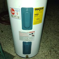 Rheem 30 Gallon Electric Water Heater Boiler. 20"X36"..Refurbished. 3 Yr Warranty 