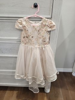 Girls Dresses, Bathing Suits, Shirts Size 6