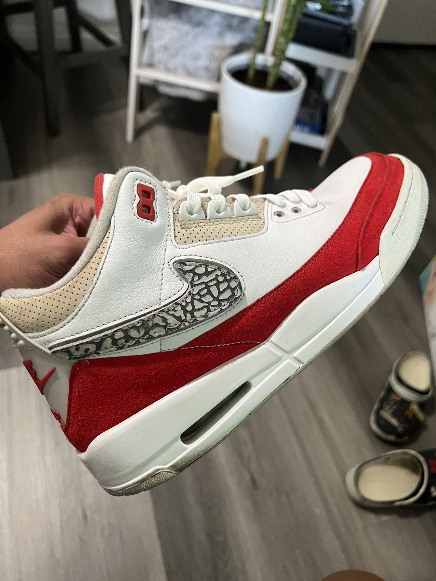 Air Jordan Tinker White University Red