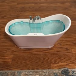 Our Generation Bathtub for 18” Dolls