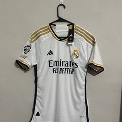 Real Madrid 2023-24 Home Jersey Small (slim Fit)