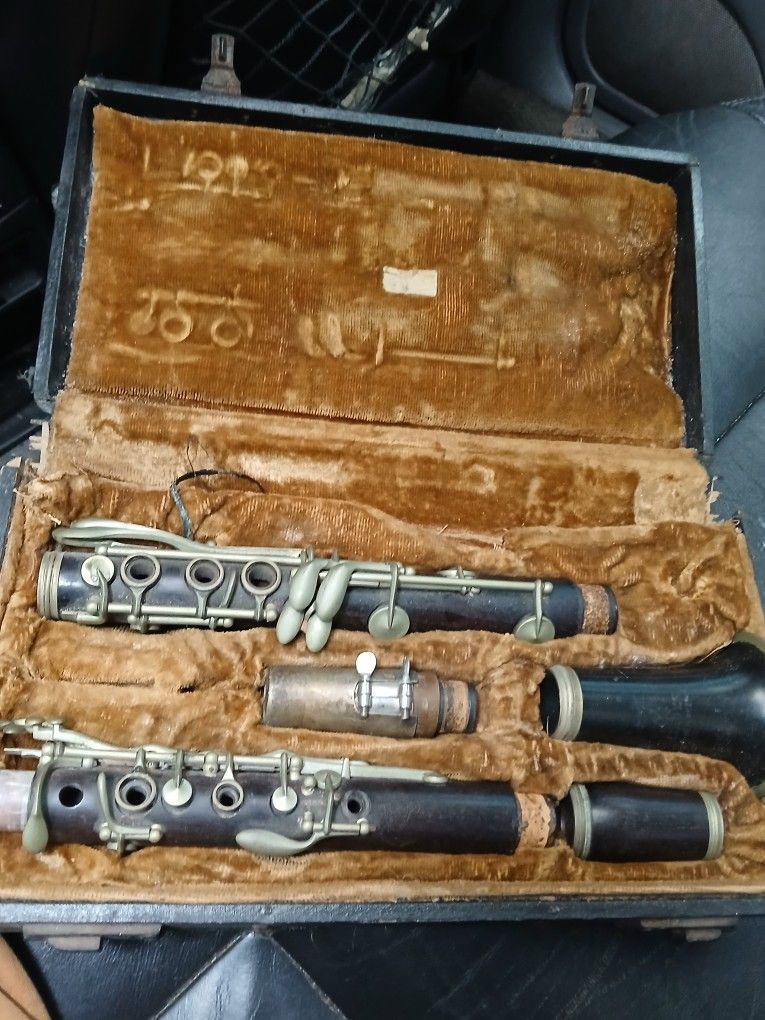 Hbettoney. CB Boston 1920 Clarinet