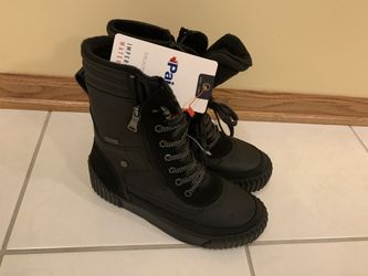 New Pajar women’s boots size 9 Black Color