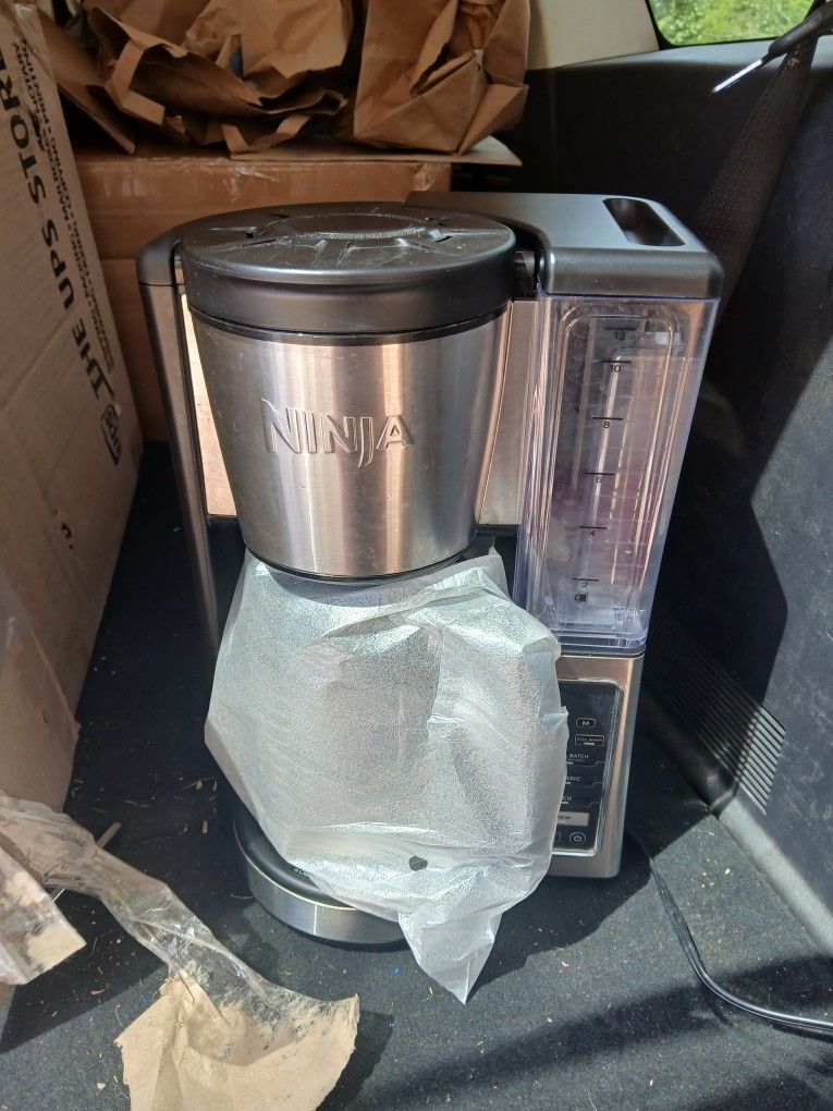 Used Ninja Coffee Maker New Pot
